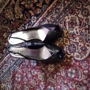 Valley Lane, Black, heels, size 9